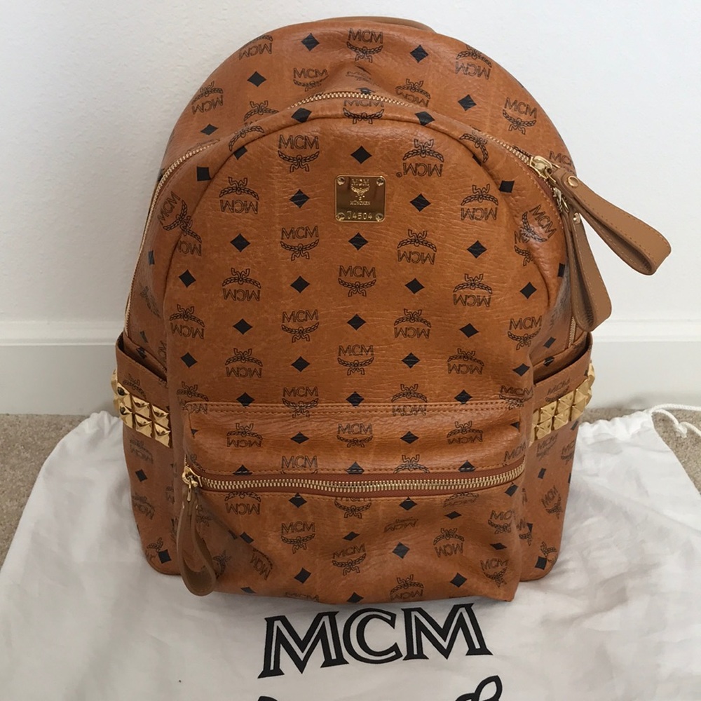 MCM stark side studs backpack in Visetos